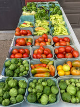 Load image into Gallery viewer, Produce Flats - Tomatoes, Peppers, and More