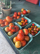 Load image into Gallery viewer, Produce Flats - Tomatoes, Peppers, and More