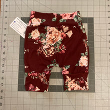 Load image into Gallery viewer, CLEARANCE 9mo-3T Floral Flowers Burgundy Soft Maxaloones