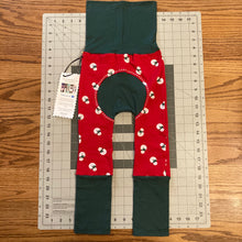 Load image into Gallery viewer, CLEARANCE 9mo-3T Snowman on Red Maxaloones