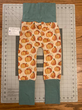 Load image into Gallery viewer, CLEARANCE 9mo-3T Fall Pumpkin Maxaloones