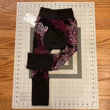 Load image into Gallery viewer, 9mo-3T Purple Pattern Soft Maxaloones