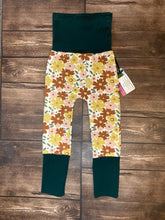 Load image into Gallery viewer, CLEARANCE 9mo-3T Flowers Forest Green Maxaloones