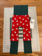Load image into Gallery viewer, CLEARANCE 9mo-3T Snowman on Red Maxaloones