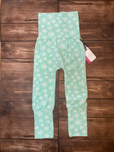 Load image into Gallery viewer, 9mo-3T Snowflakes on Mint Maxaloones