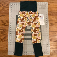 Load image into Gallery viewer, CLEARANCE 9mo-3T Flowers Forest Green Maxaloones