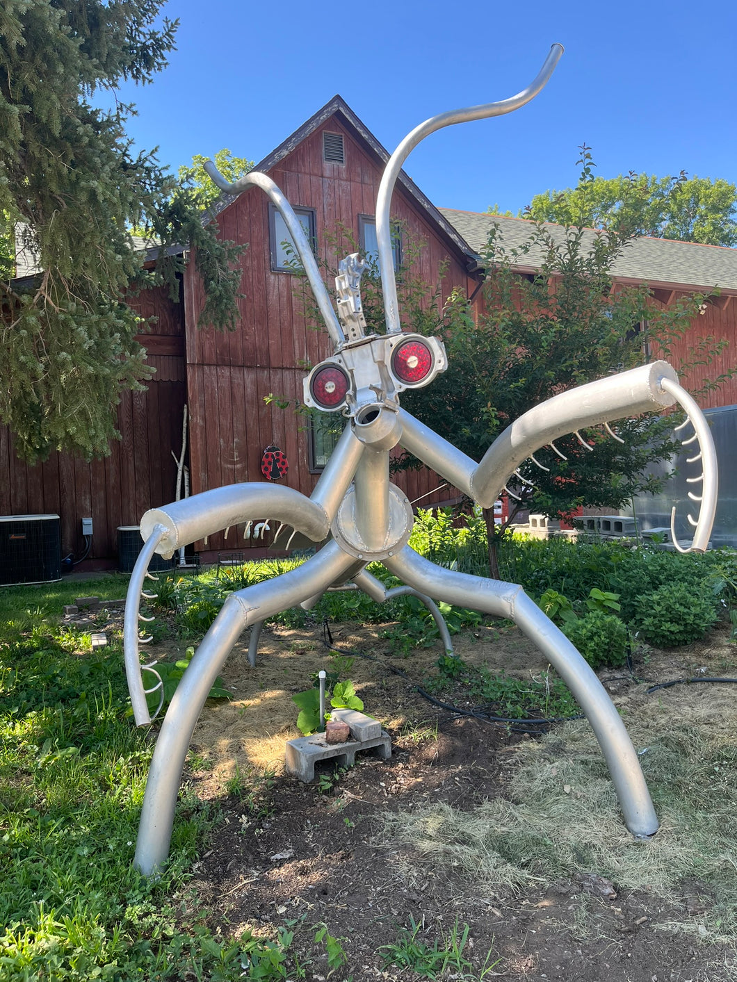 Large Metal Mantis Sculpture
