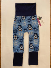 Load image into Gallery viewer, CLEARANCE 9mo-3T Penguin Faux Knit Double Brushed Polyester Maxaloones
