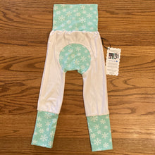 Load image into Gallery viewer, CLEARANCE 9mo-3T Snowflake Mint Blue Maxaloones
