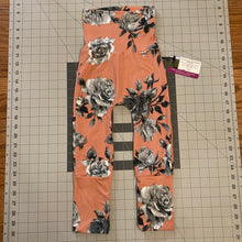 Load image into Gallery viewer, CLEARANCE 9mo-3T Floral Black Rose on Peach Maxaloones
